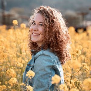 Meet your Posher, Kaitlynn mackenzie